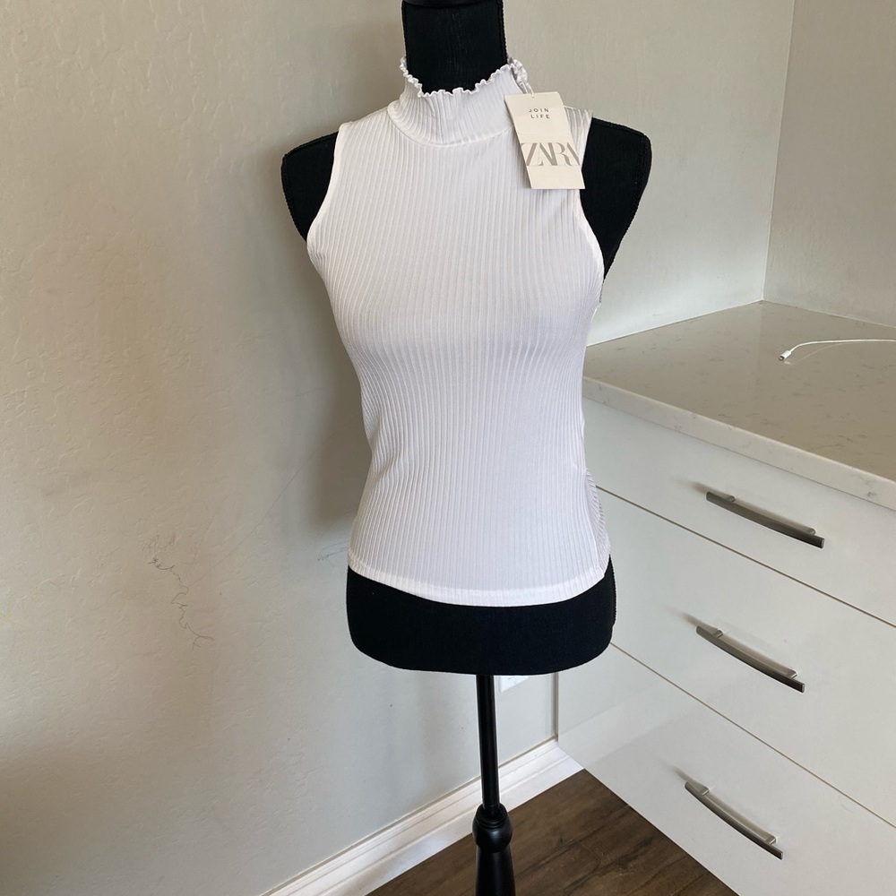 NWT Zara top - new with tag